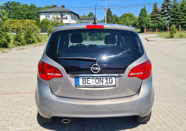 Opel Meriva cena 26900 przebieg: 185000, rok produkcji 2012 z Ruciane-Nida małe 172